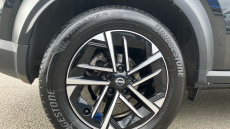 Nissan Juke 1.0 DiG-T N-Connecta 5dr Petrol Hatchback